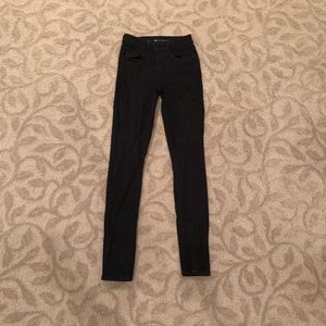 levi’s high waisted black jeans